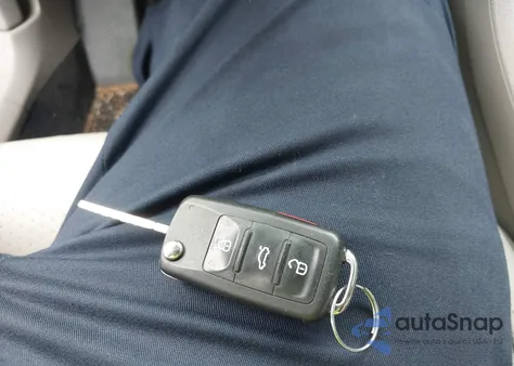 2017 Volkswagen Passat 1.8T R-Line из США, поврежденный, VIN 1VWDT7A36HC044926